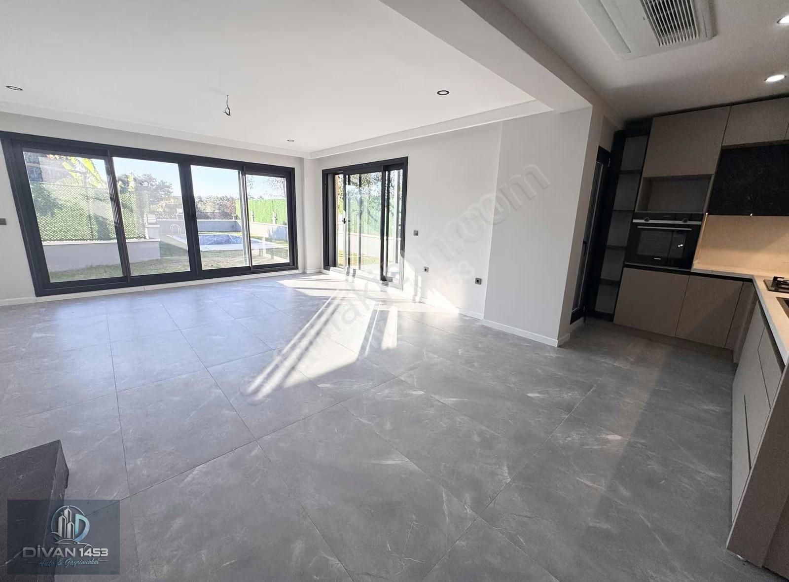 Kuşçular 'da 5+1 Havuzlu Muhteşem Villa - Görsel 15