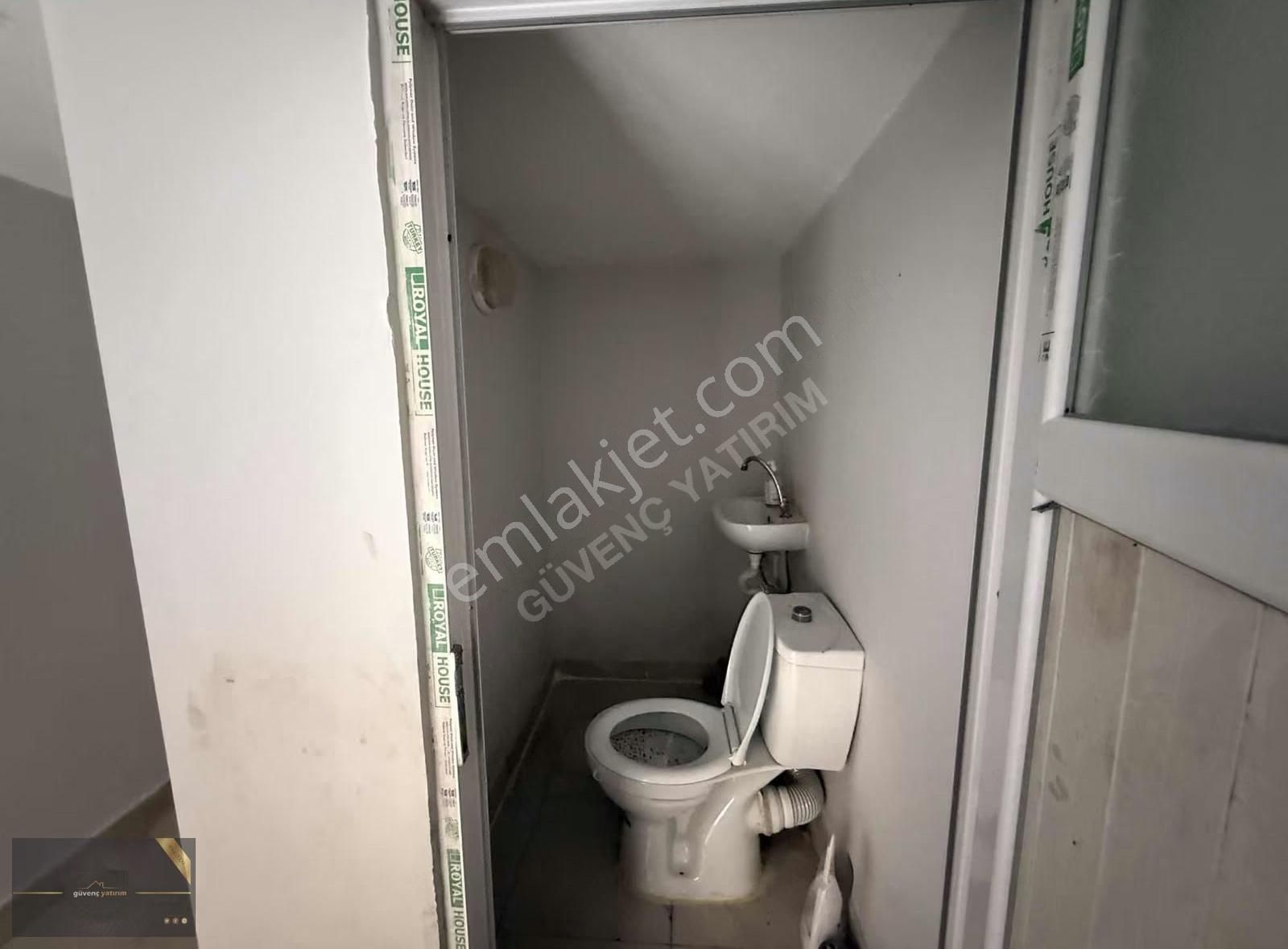 Serik Kökez Mh. Çınaraltında Çarşı Merkezde Satılık Dükkan - Görsel 6