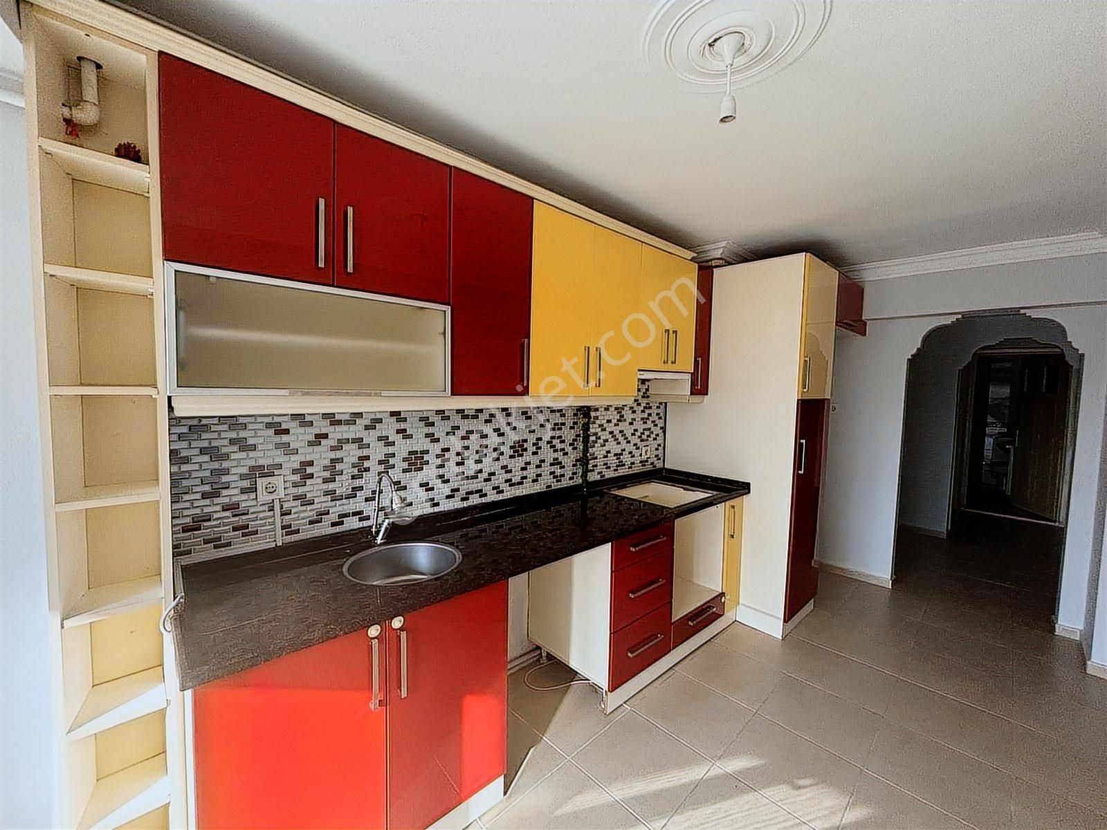 İzmir Buca Kozağaç Mah. Satılık Önü Açık Ferah 3+1 Daire - Görsel 13