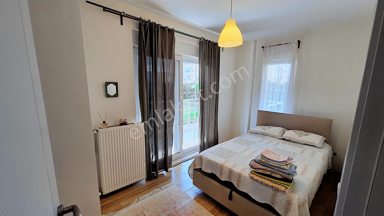 Turyap Evşen'den 2+1 Eşyalı D Kombili K Otoparklı - Görsel 3