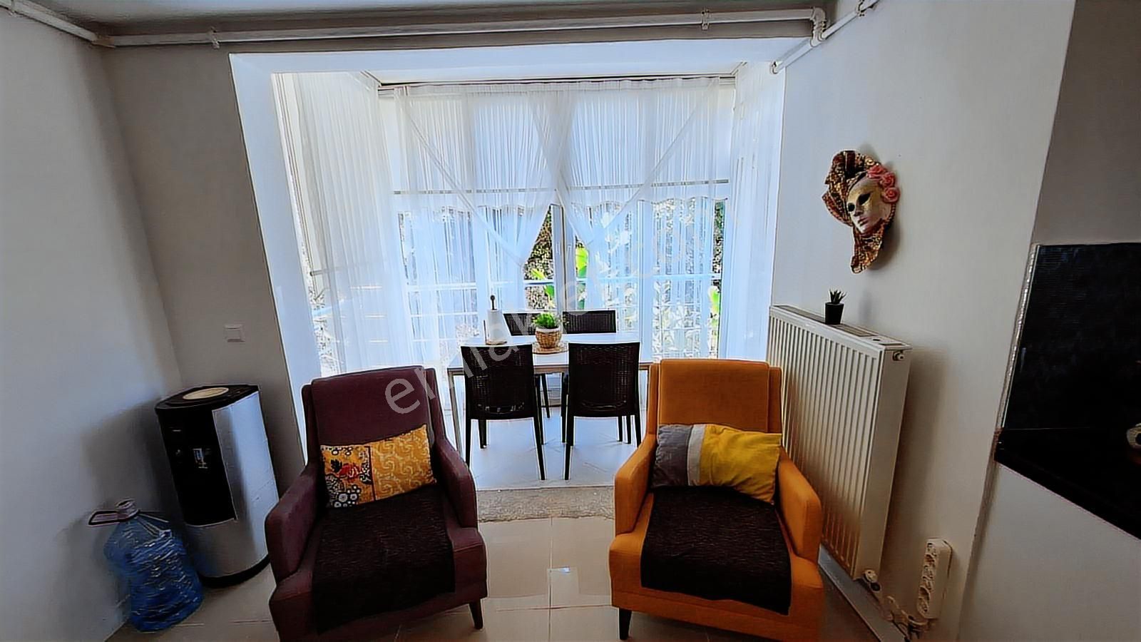 Turyap Evşen'den 2+1 Eşyalı D Kombili K Otoparklı - Görsel 13