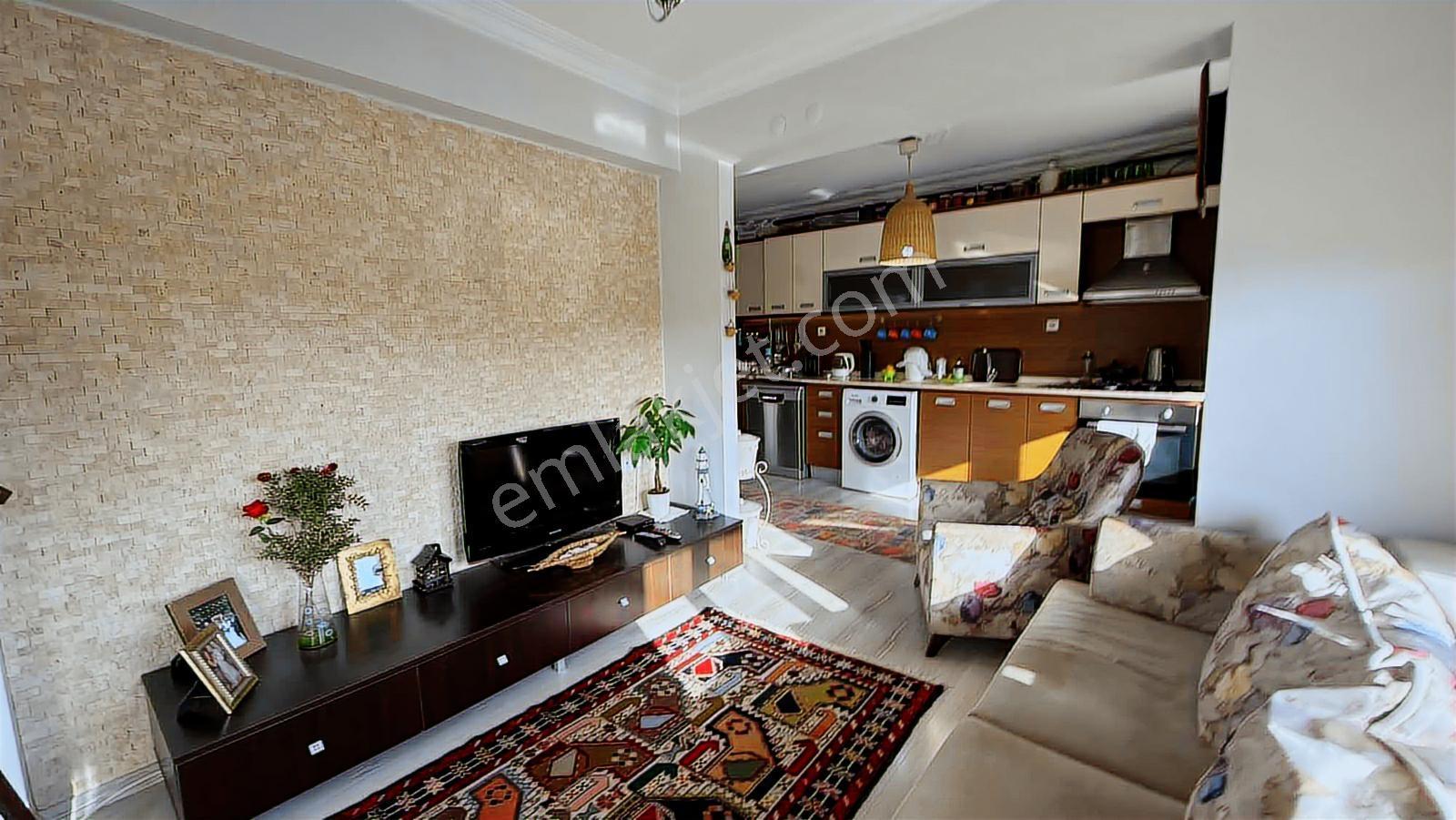 Karşıyakada Satılık Daire 3+1 Site İçerisinde Kredi Sorunu Yok - Görsel 23