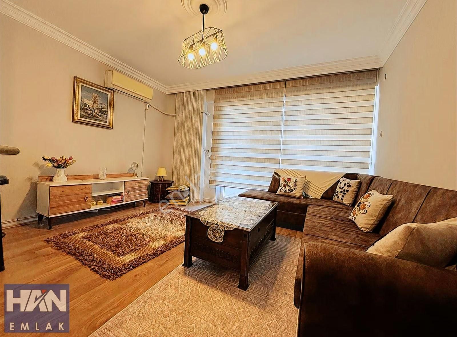 Han Emlak'tan 75.yıl Mah'de Denize Sıfır Eşyalı Kiralık 1+1 - Görsel 3