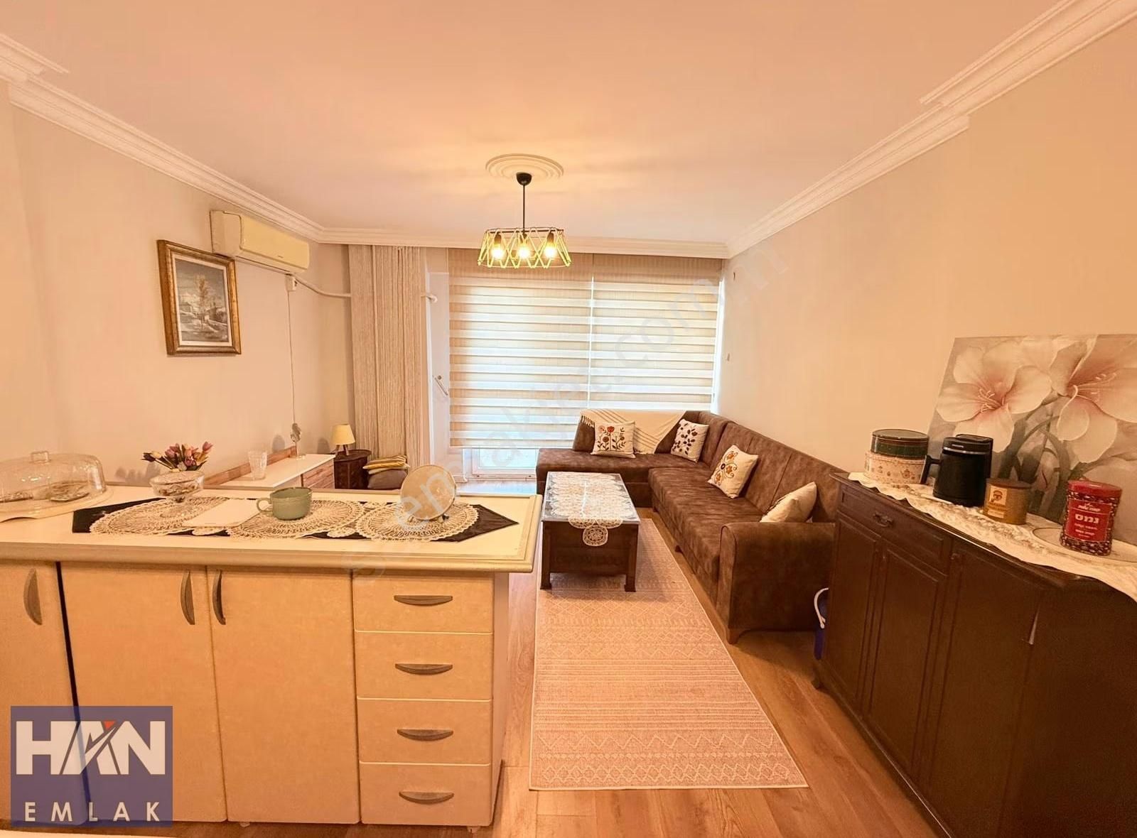 Han Emlak'tan 75.yıl Mah'de Denize Sıfır Eşyalı Kiralık 1+1 - Görsel 8