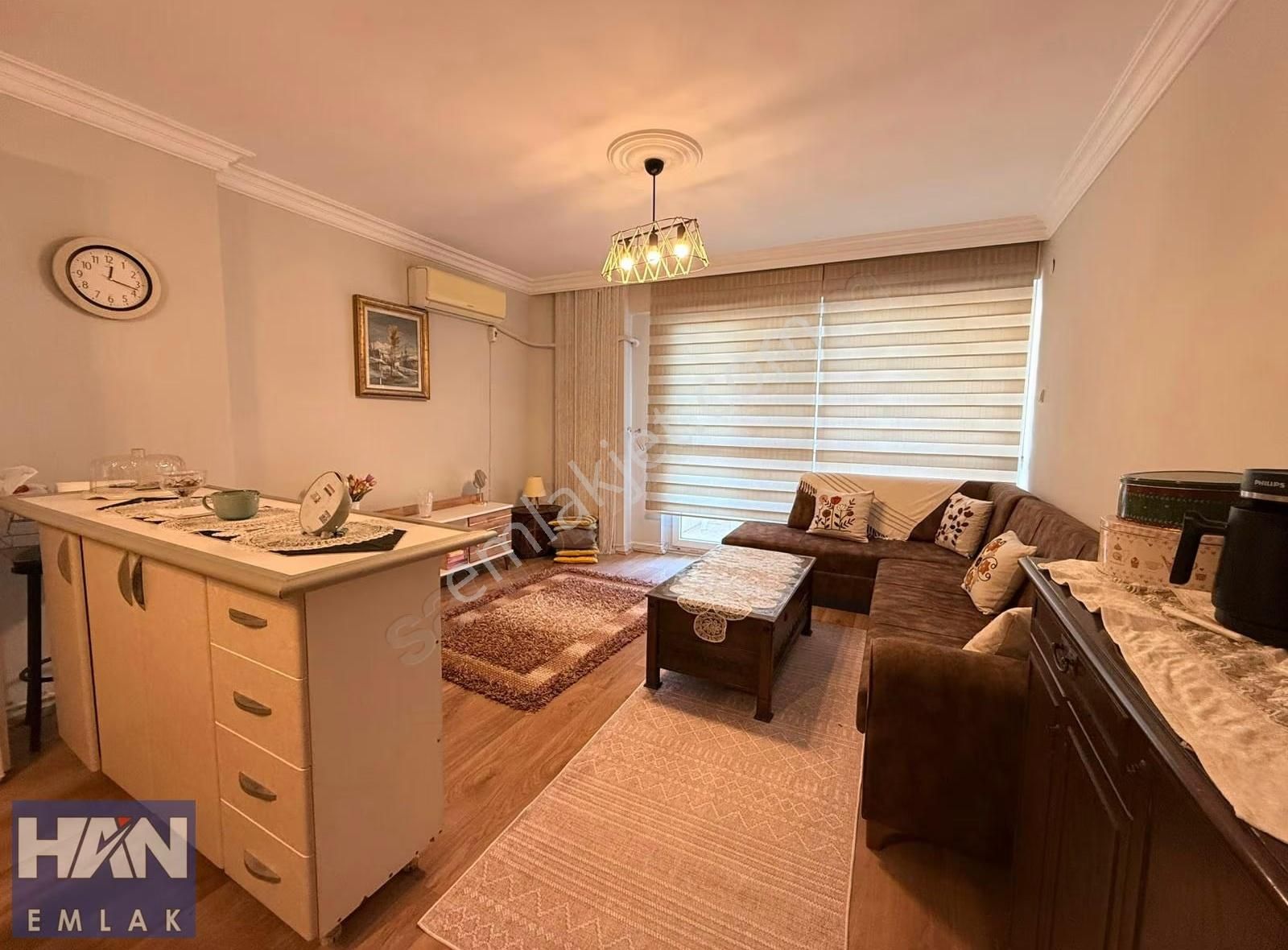 Han Emlak'tan 75.yıl Mah'de Denize Sıfır Eşyalı Kiralık 1+1 - Görsel 2