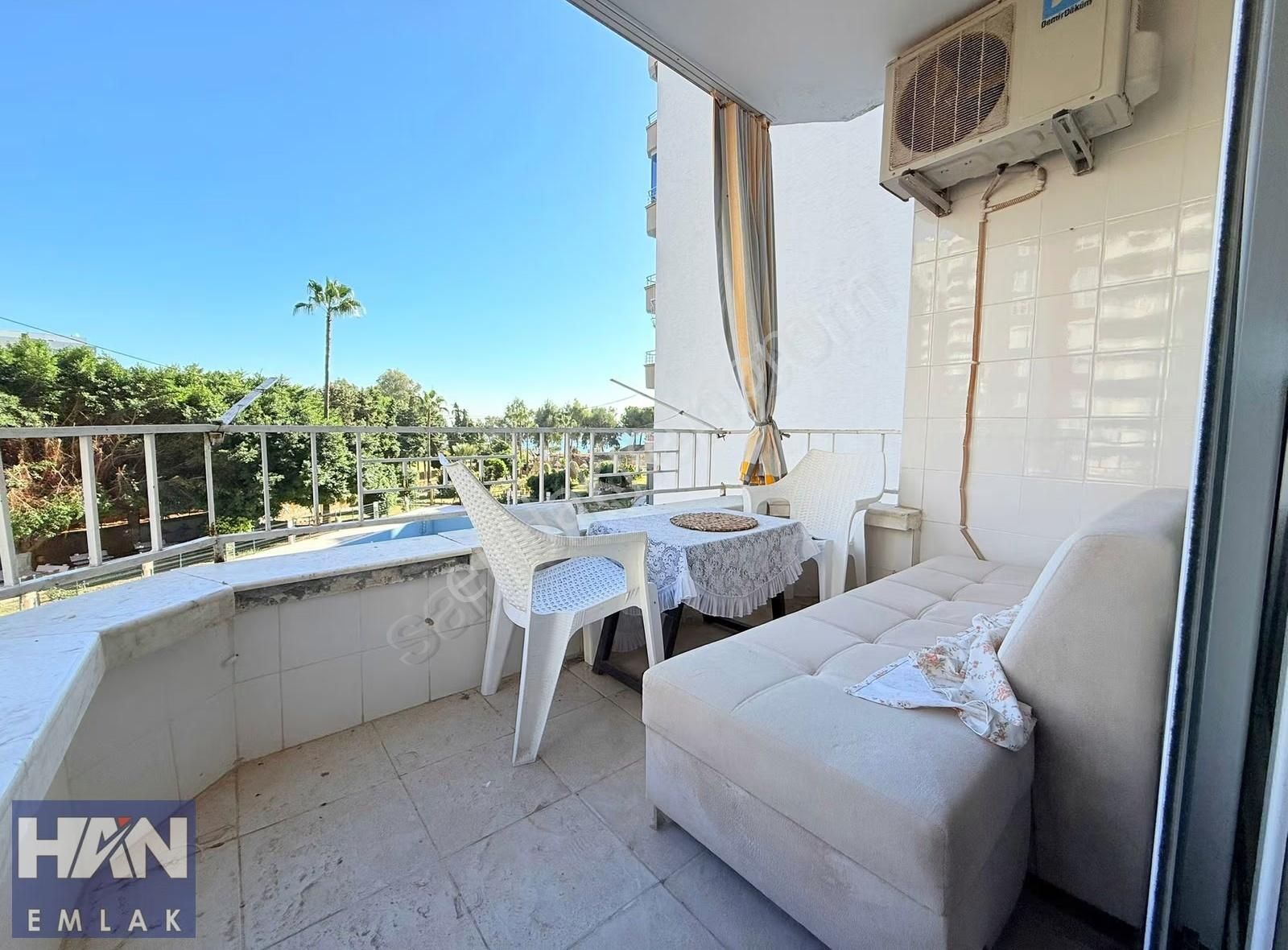 Han Emlak'tan 75.yıl Mah'de Denize Sıfır Eşyalı Kiralık 1+1 - Görsel 14