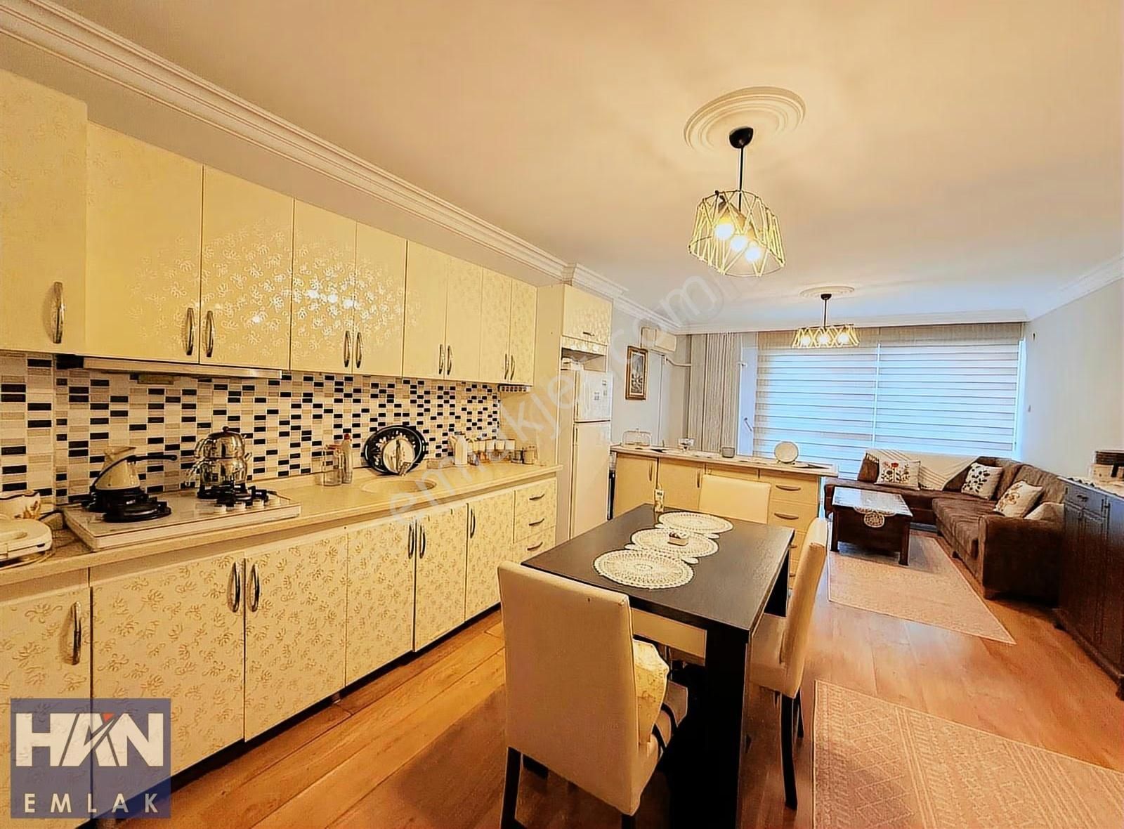 Han Emlak'tan 75.yıl Mah'de Denize Sıfır Eşyalı Kiralık 1+1 - Görsel 16