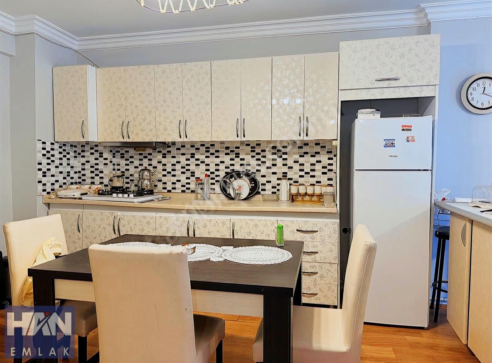 Han Emlak'tan 75.yıl Mah'de Denize Sıfır Eşyalı Kiralık 1+1 - Görsel 18