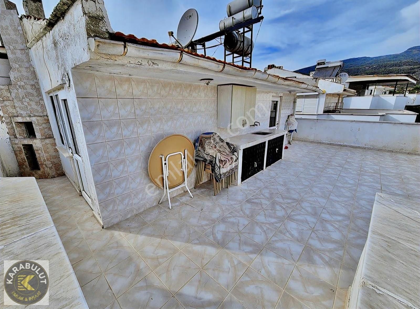 ▓tek Yetkili Karabuluttan Deniz Manzaralı & Bahçeli 4+1 Villa - Görsel 4