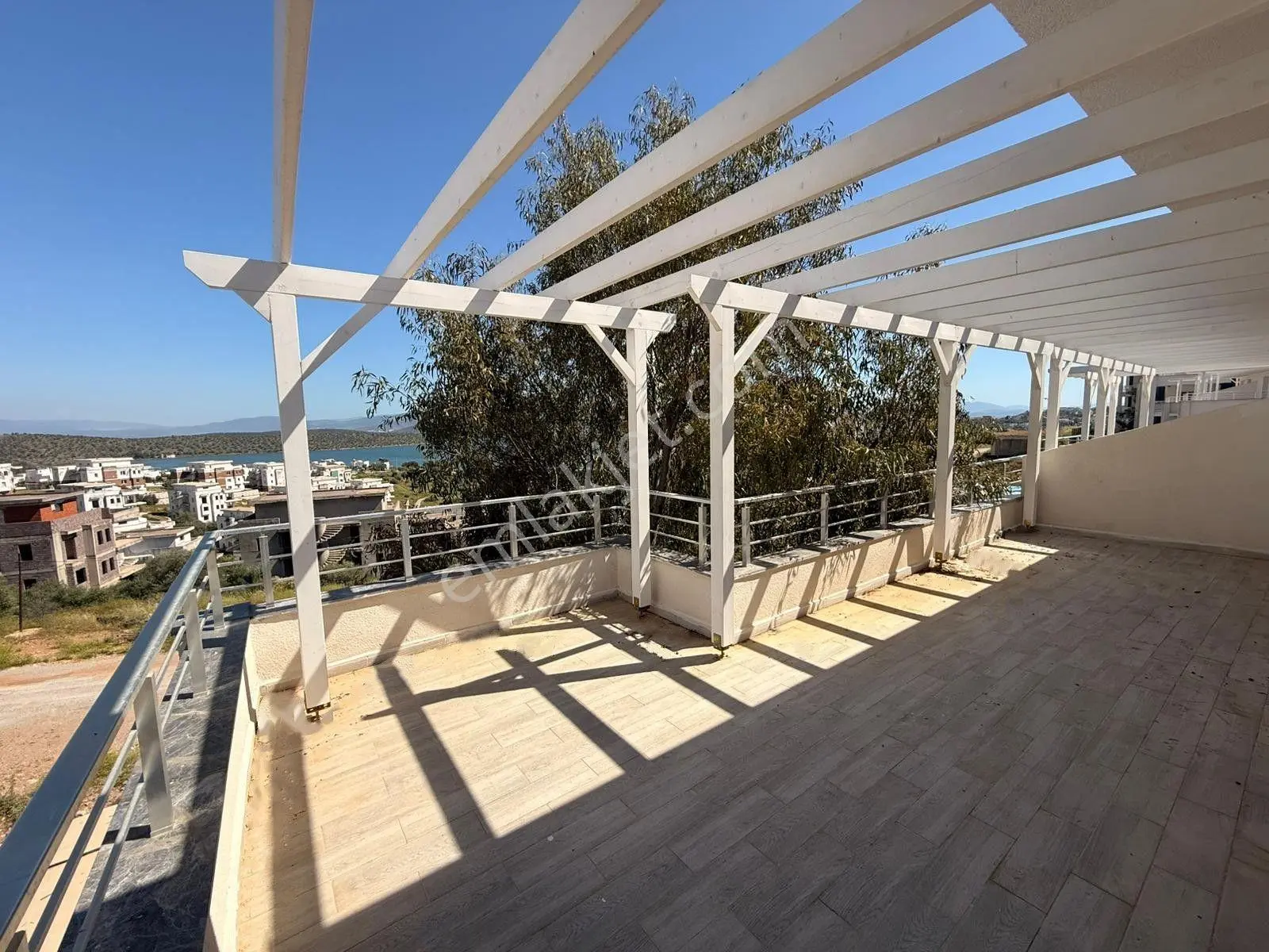 Muğla Milas İasos Marinde Deniz & Havuz Manzaralı Teras 2+1 - Görsel 14