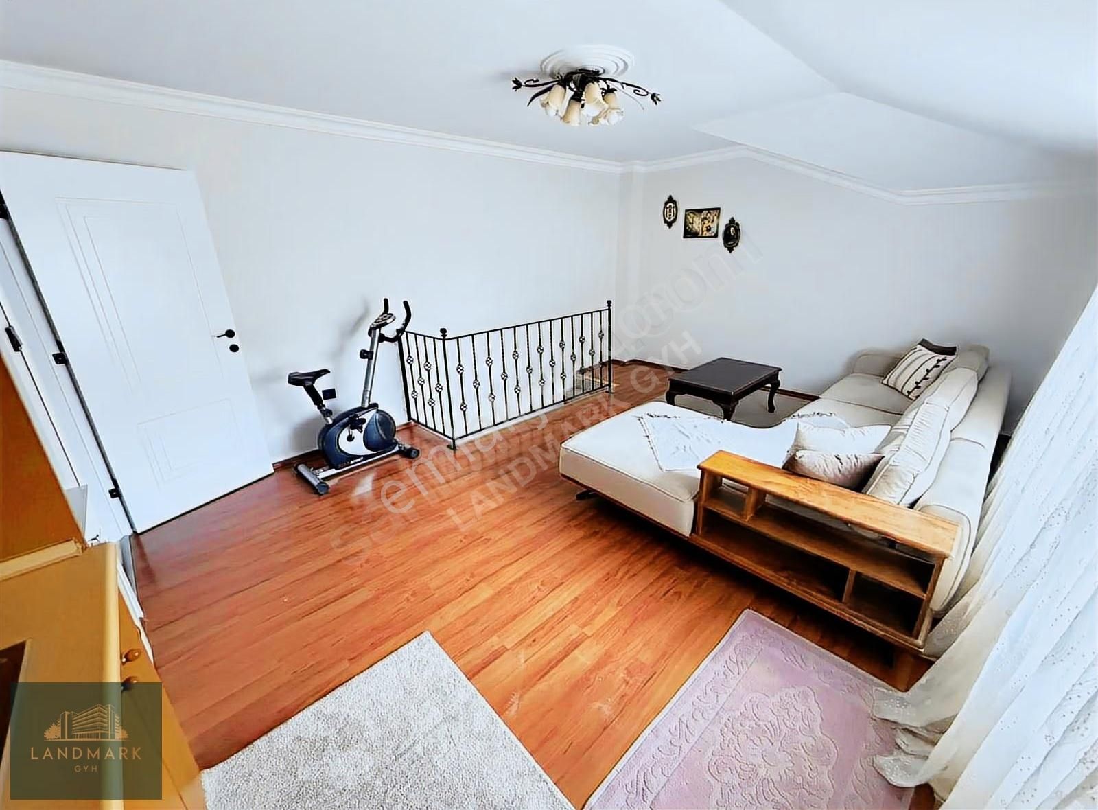 Maltepe- Çınar Mh. Caddeye Yakın Teraslı 5+2 Dublex - Görsel 15