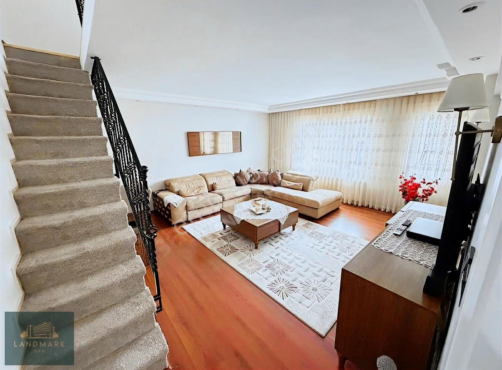 Maltepe- Çınar Mh. Caddeye Yakın Teraslı 5+2 Dublex - Görsel 33