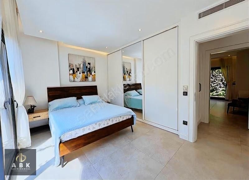 Yalıkavak Merkezde Tek Katlı Müstakil Eşyalı Taş Villa - Görsel 23