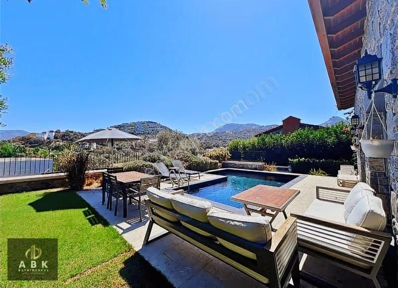 Yalıkavak Merkezde Tek Katlı Müstakil Eşyalı Taş Villa - Görsel 12