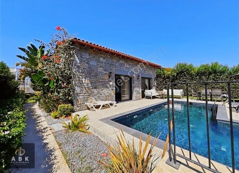 Yalıkavak Merkezde Tek Katlı Müstakil Eşyalı Taş Villa - Görsel 21