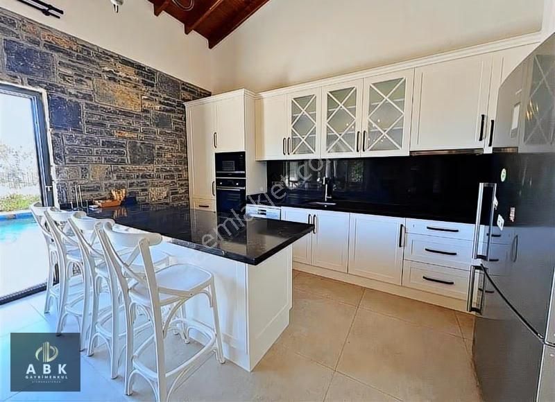 Yalıkavak Merkezde Tek Katlı Müstakil Eşyalı Taş Villa - Görsel 9