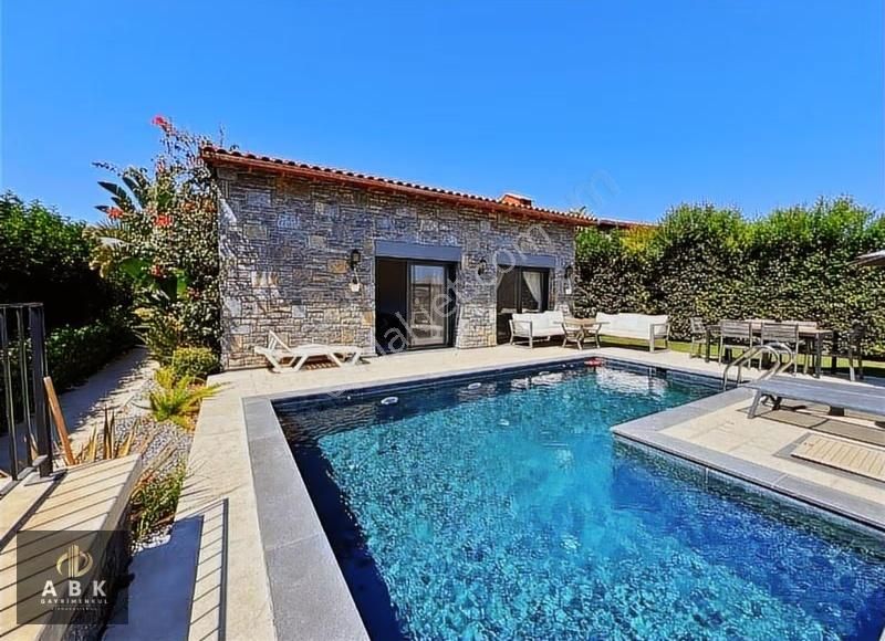 Yalıkavak Merkezde Tek Katlı Müstakil Eşyalı Taş Villa - Görsel 29