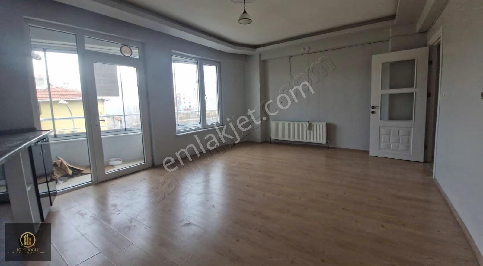 Merkezi Konumda 4+1 Dubleks Çift Balkon,ebv.banyo,kiler - Görsel 12