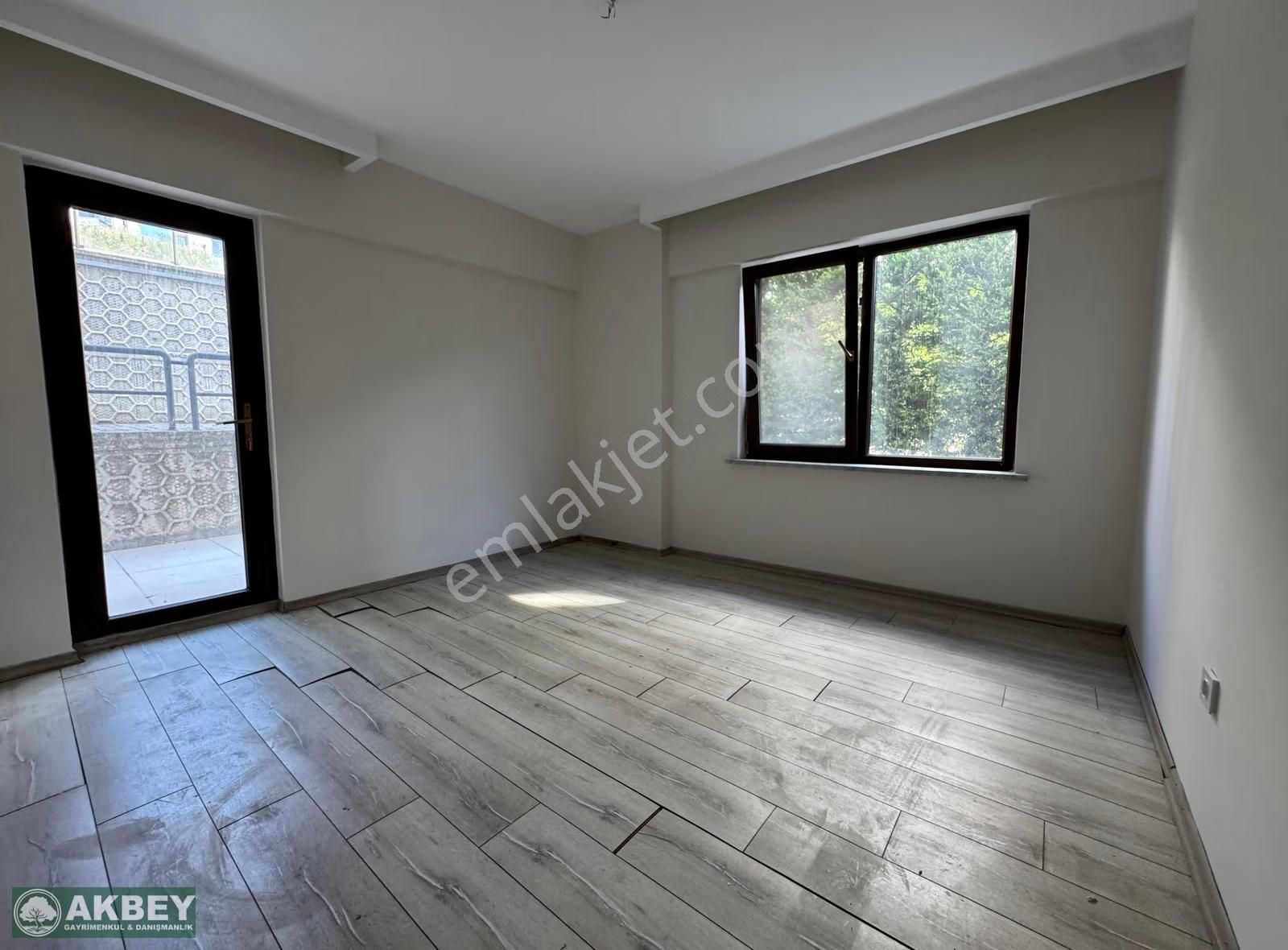 Akbey'de Kurtuluş Mahallesi Site İçerisinde 3+1 Bahçe Katı - Görsel 2