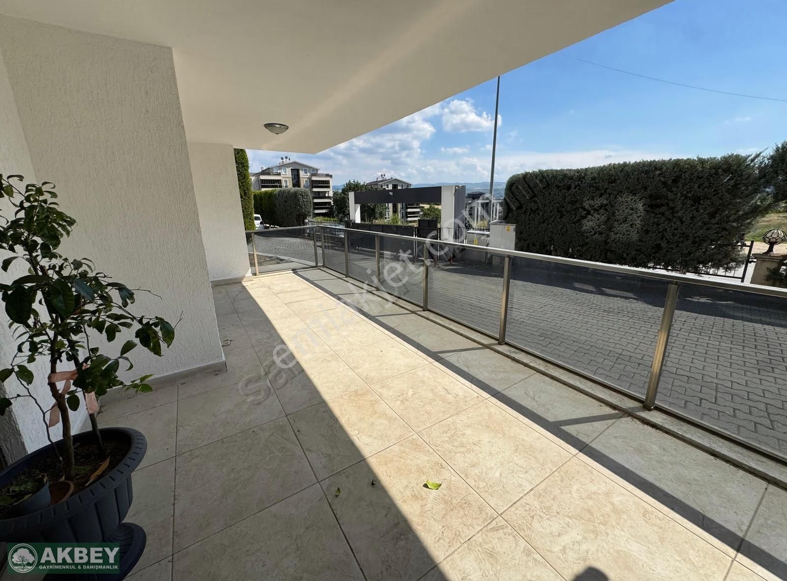 Akbey'de Kurtuluş Mahallesi Site İçerisinde 3+1 Bahçe Katı - Görsel 3