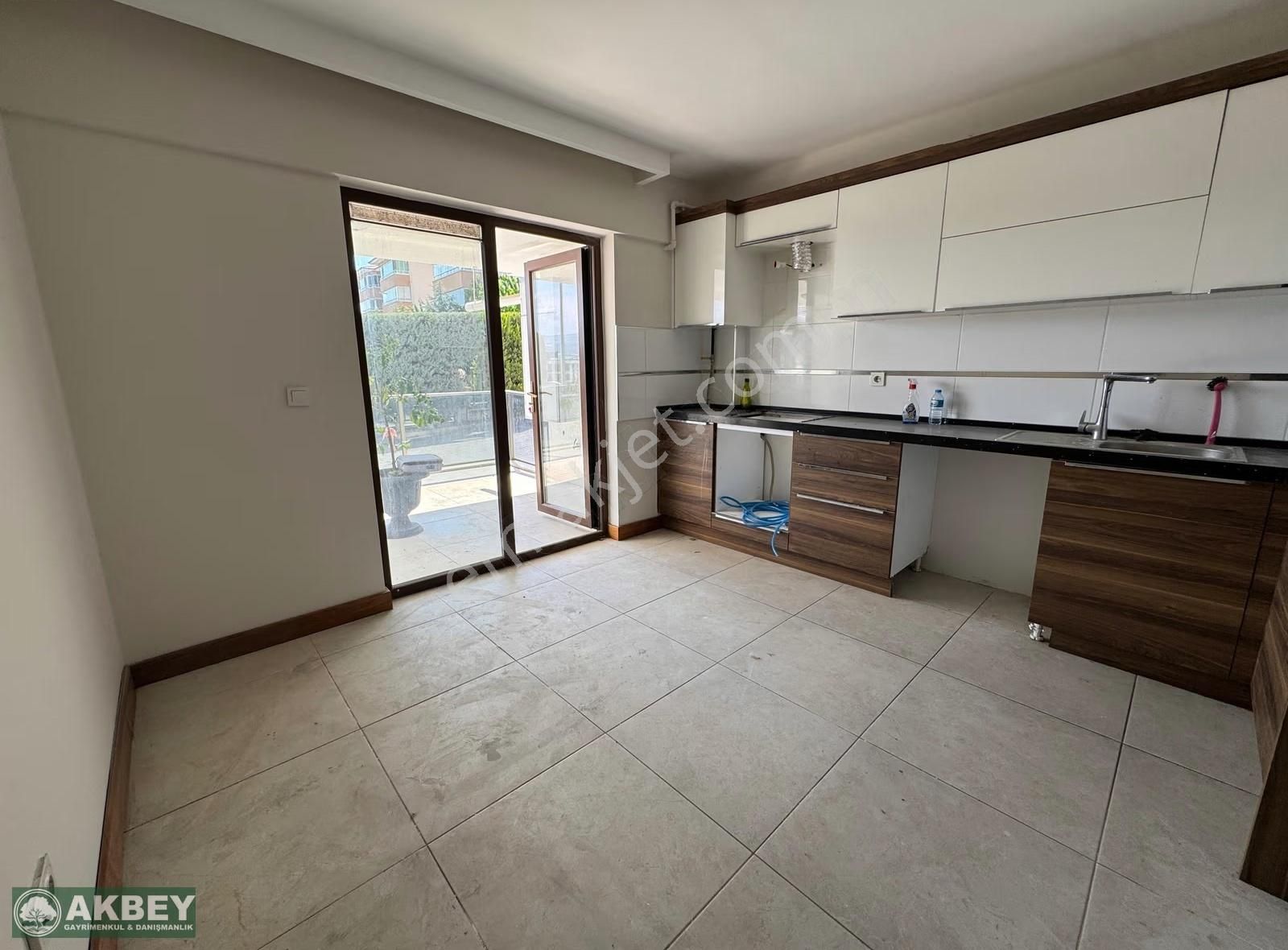 Akbey'de Kurtuluş Mahallesi Site İçerisinde 3+1 Bahçe Katı - Görsel 20