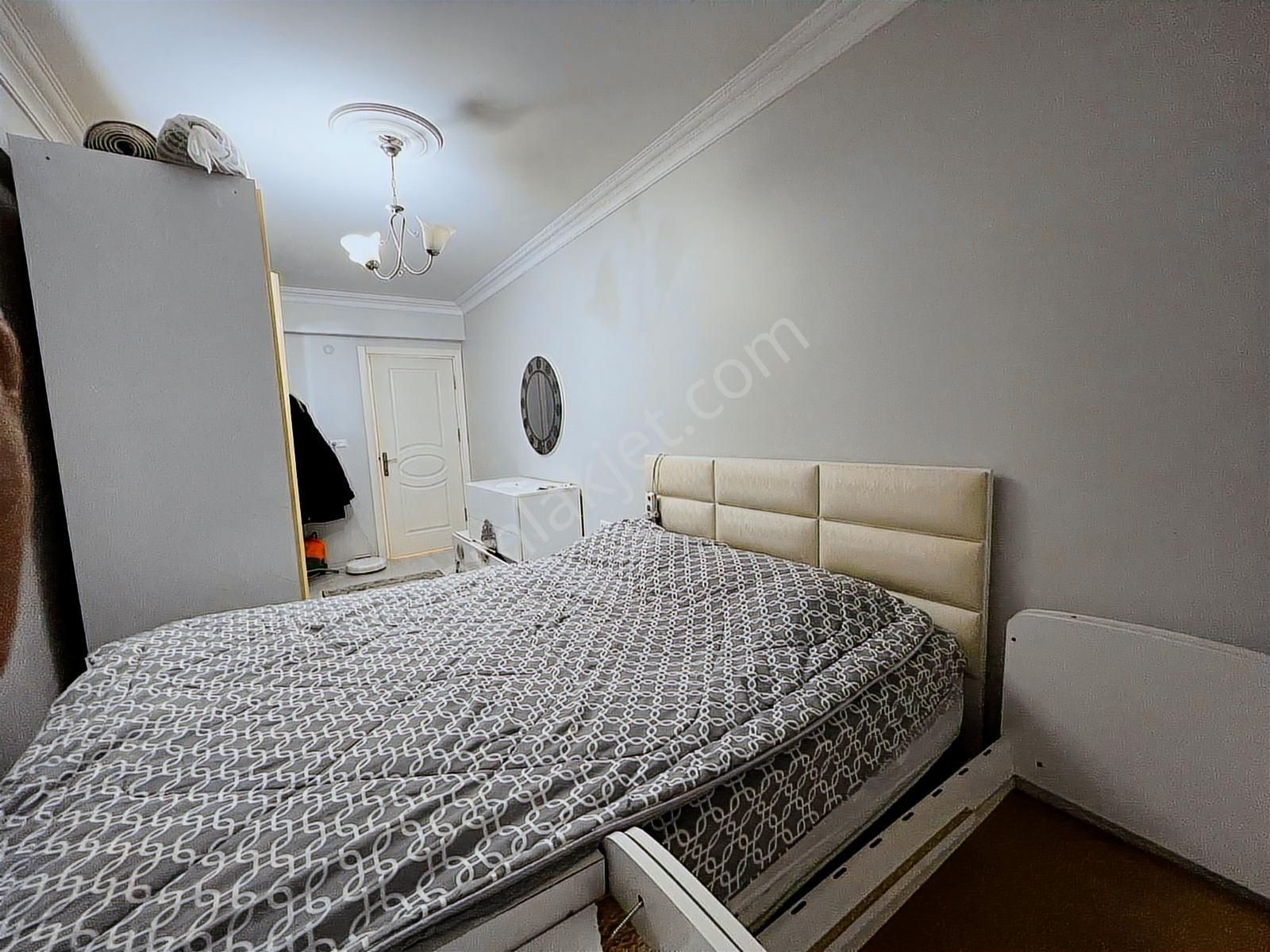 Yenibağlar 2+1 Mülkiyetli Temiz Daire - Görsel 18