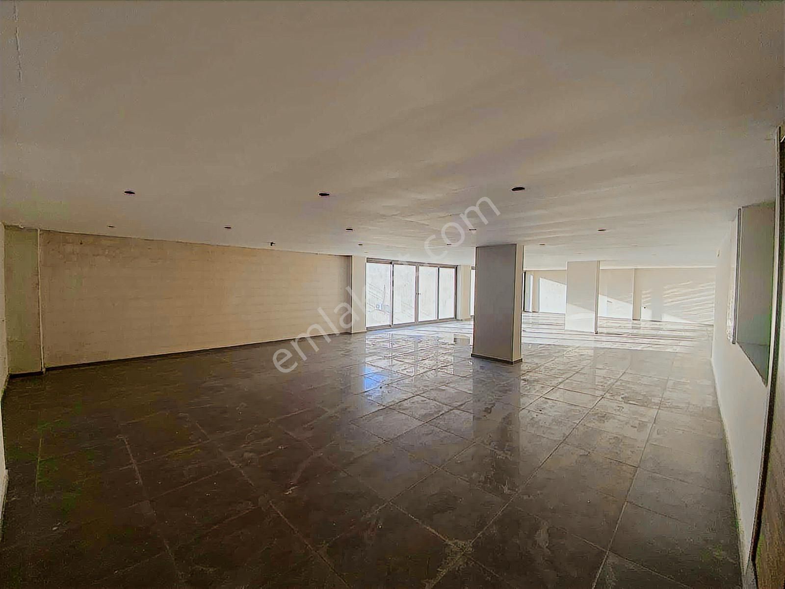 Torbalı Tepeköy Mah Aydın Caddesine Cepheli Kiralık 750m² Dükkan - Görsel 2