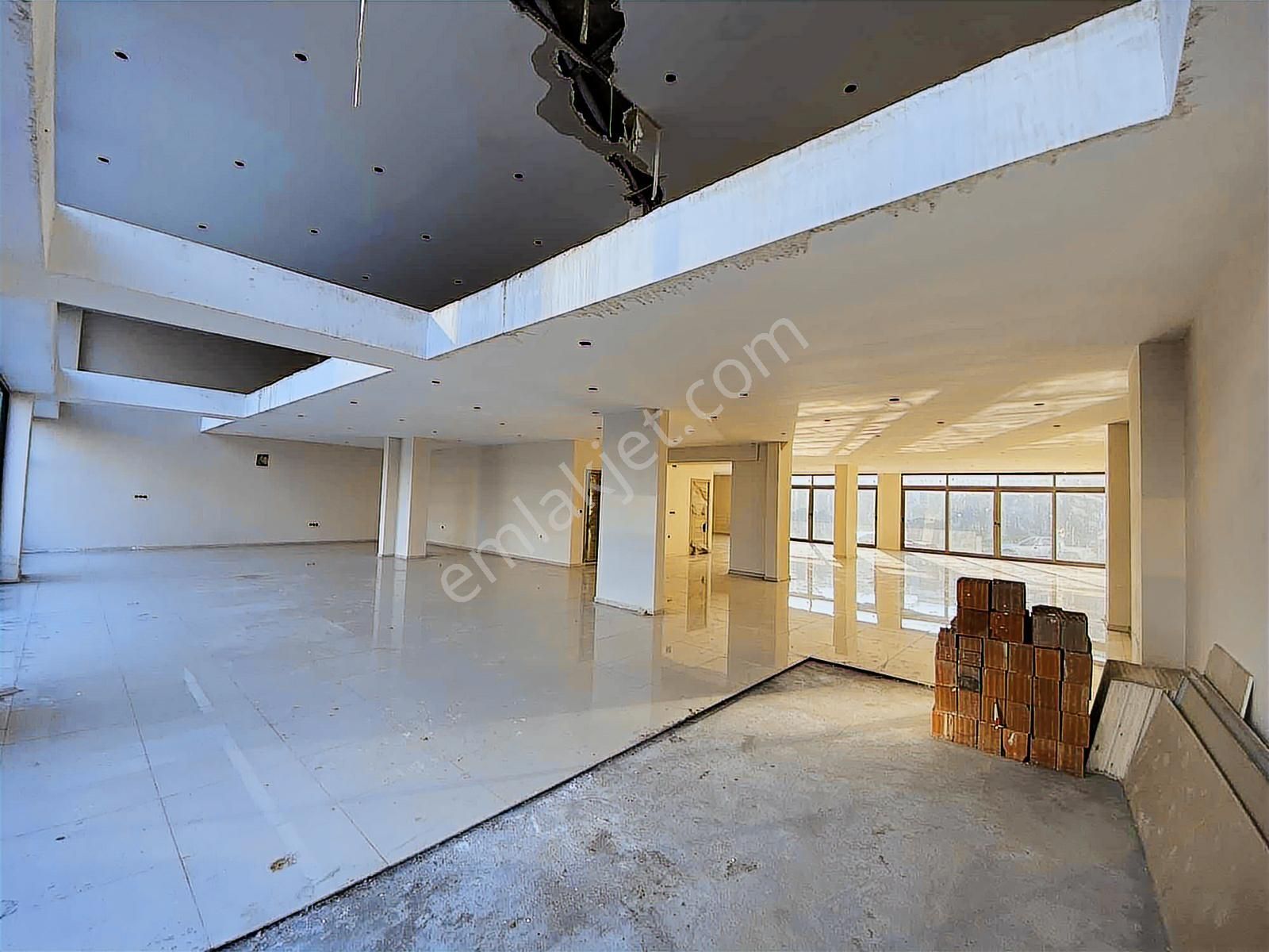 Torbalı Tepeköy Mah Aydın Caddesine Cepheli Kiralık 750m² Dükkan - Görsel 9