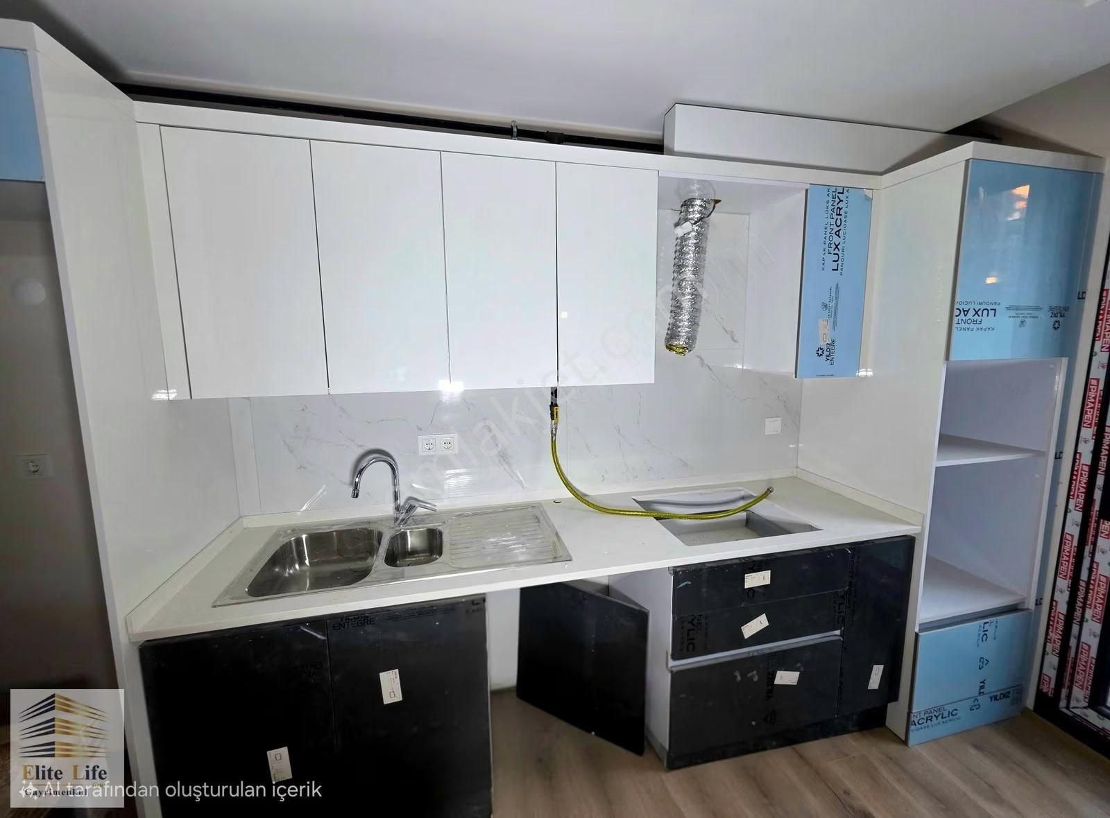 Üsküdar Barbaros Mh.site İçi Ay Konaklarında 2+1 Satılık Daire - Görsel 16