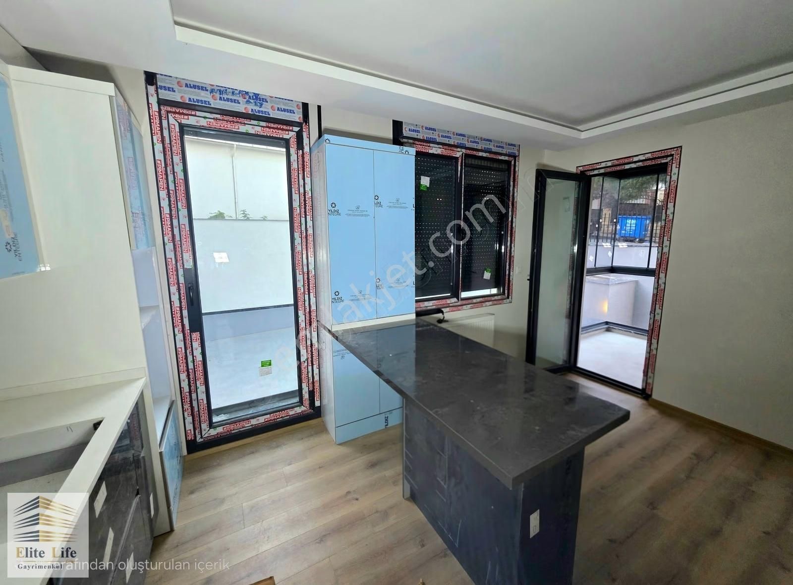 Üsküdar Barbaros Mh.site İçi Ay Konaklarında 2+1 Satılık Daire - Görsel 20