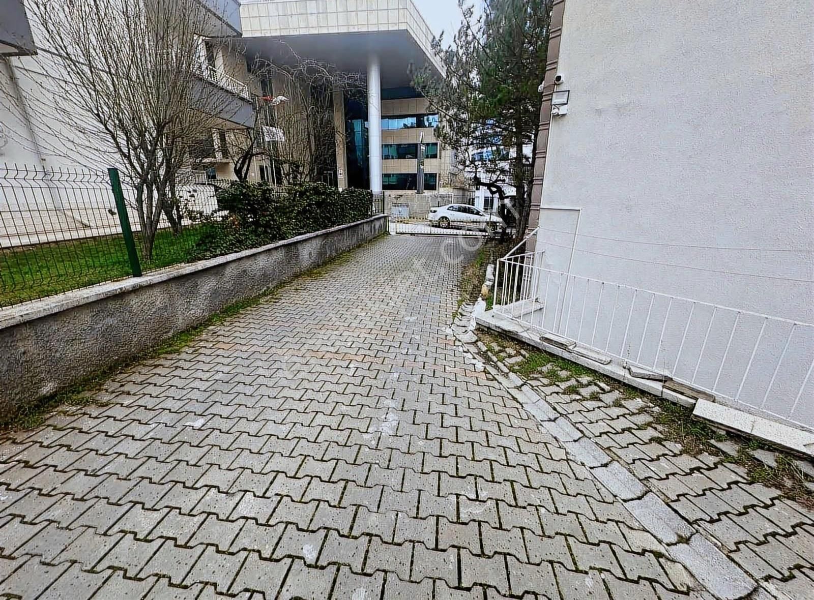 Balgat Ehlibeyt Mah.kiralık - Görsel 2