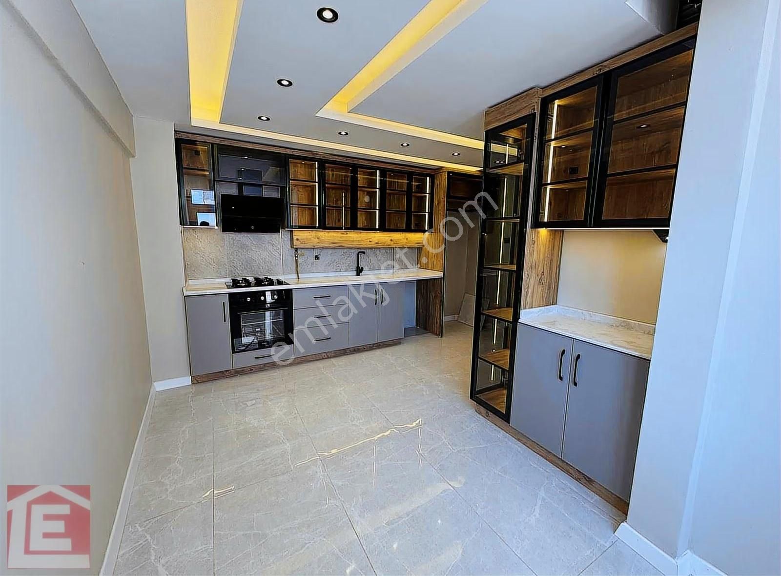 Lider'den Kenan Evren Yakını İçi Ful Yapılı Hatasız Geniş 3+1 - Görsel 26