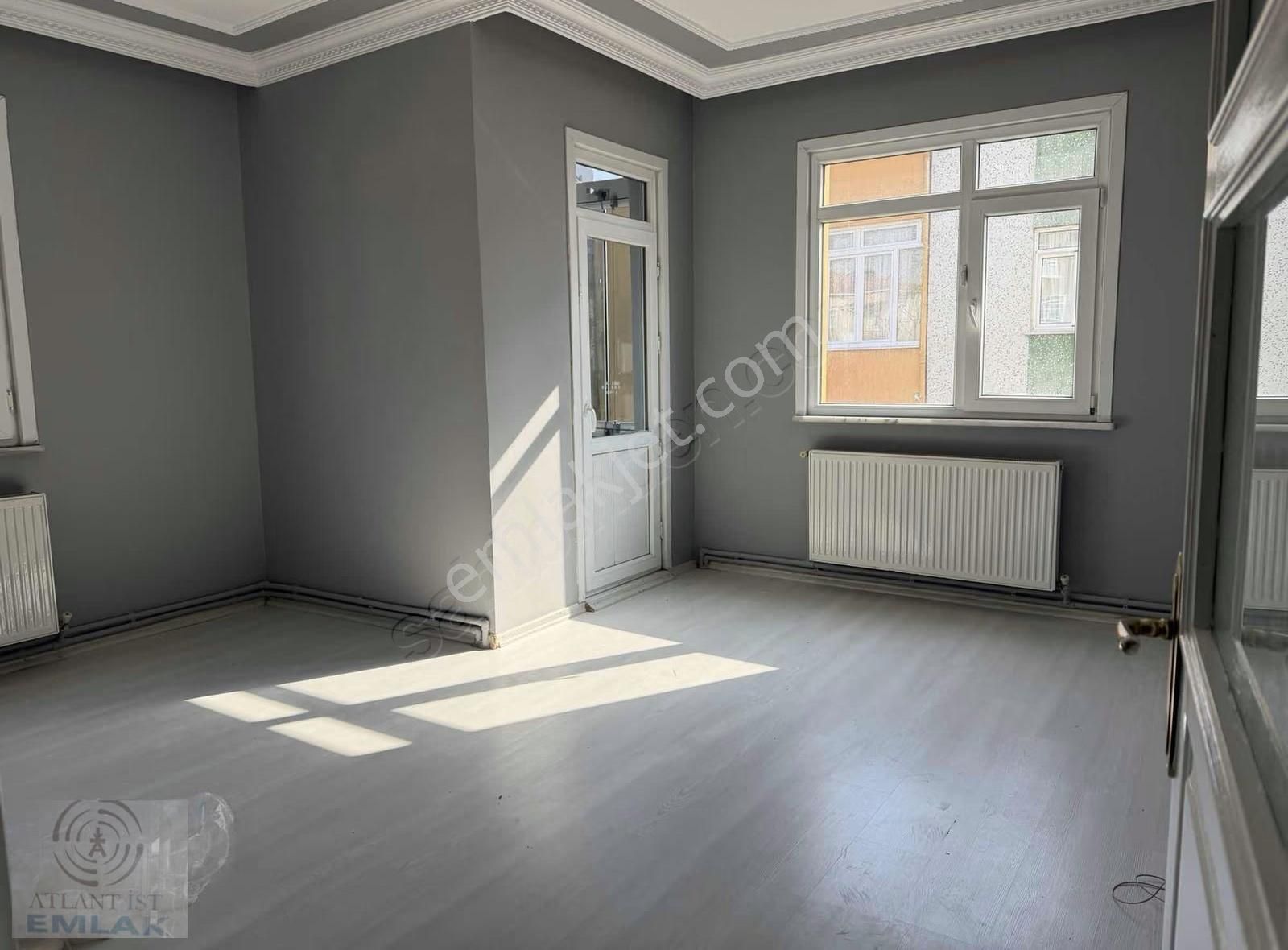 Mimar Sinan Mh. Atlas Sk'ta 2.kat 100m2 Balkonlu Boyalı Daire