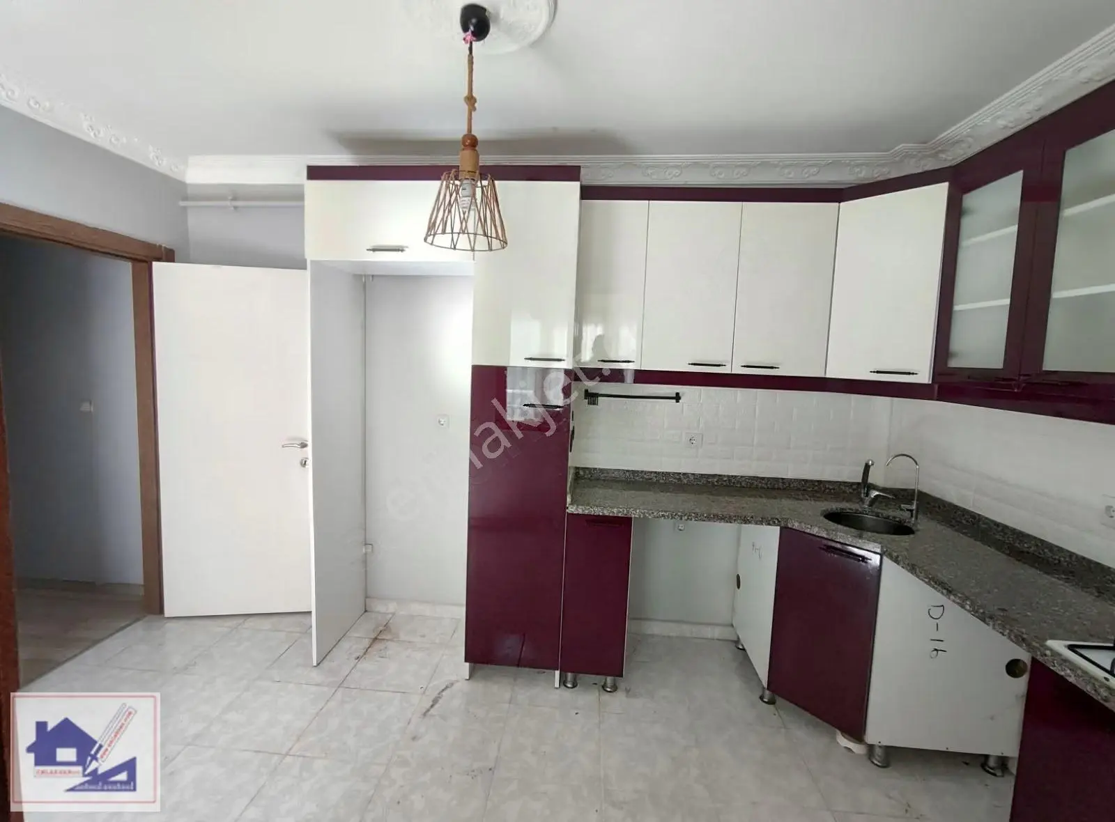 Kızılpınar'da Merkezi Konumda Kullanışlı Uygun Fiyata 2+1 Daire - Görsel 9