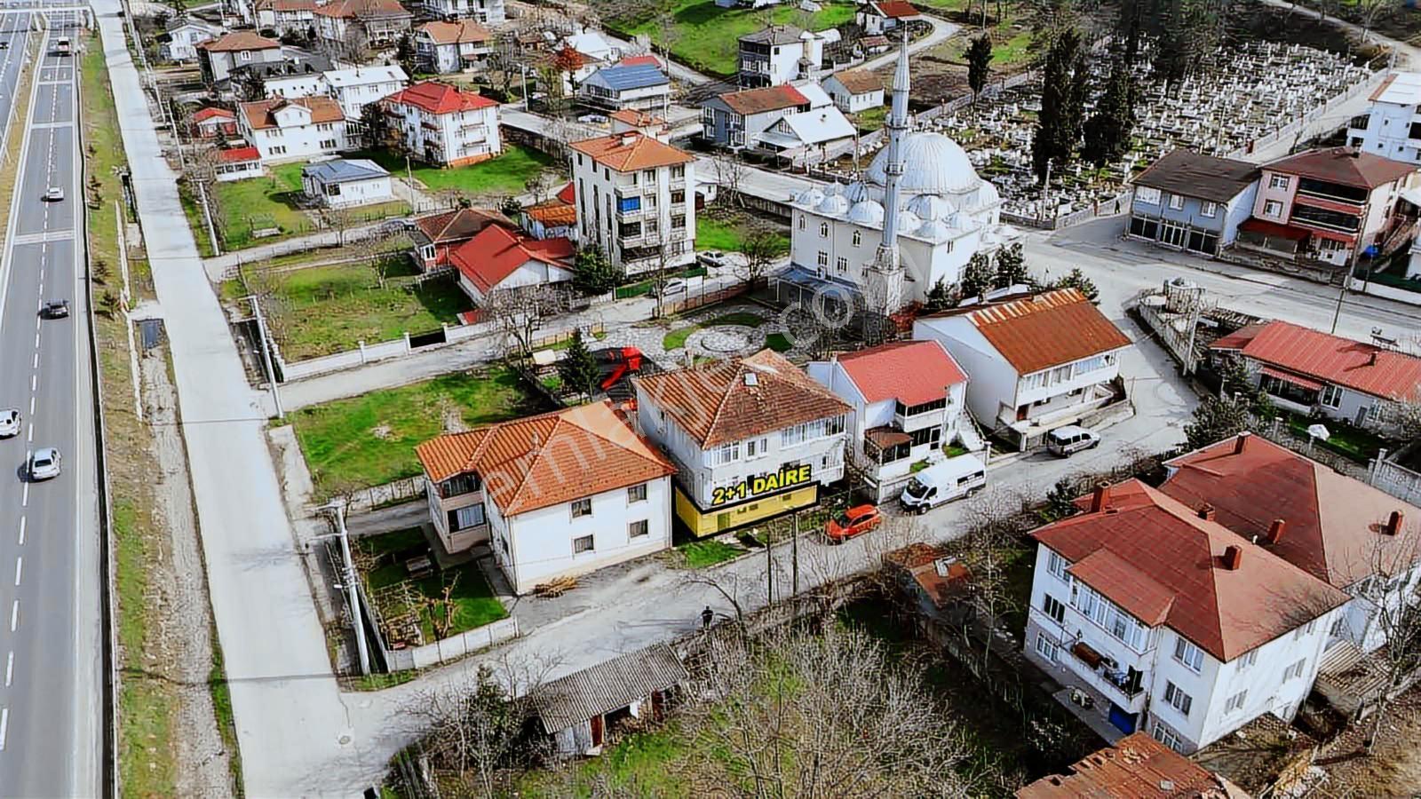 Ruşen Aydın Gyd'dan Kaynaşlı Kumluca'da Satılık 2+1 Daire