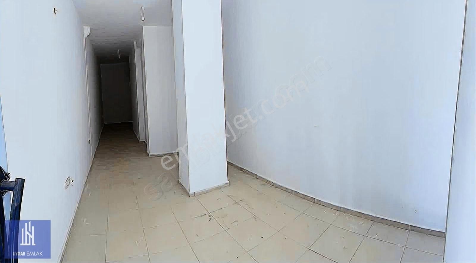 Siyavuşpaşa'da Satılık 36m² Kat Mülkiyetli Dükkan - Görsel 2