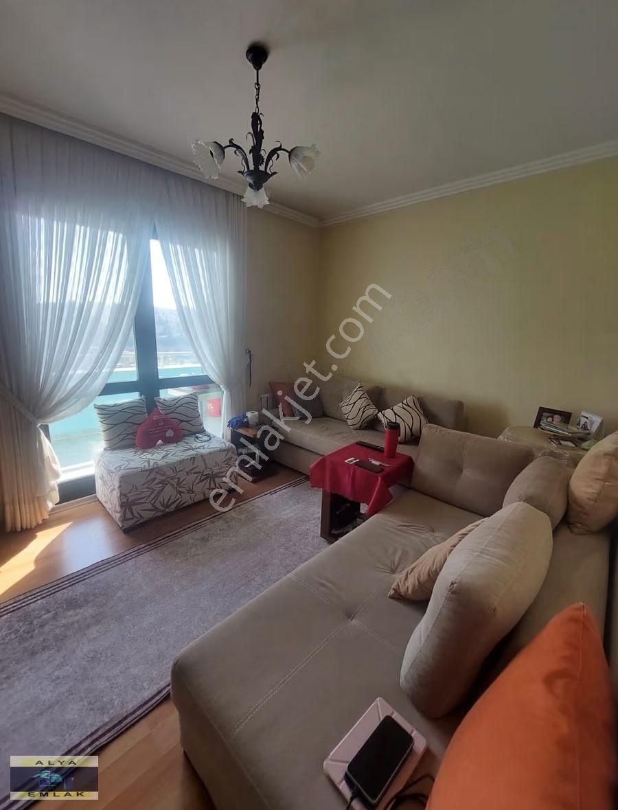 Bahçeşehir Beritlerlerde Manzaralı Kiralık 4+1 Daire - Görsel 11