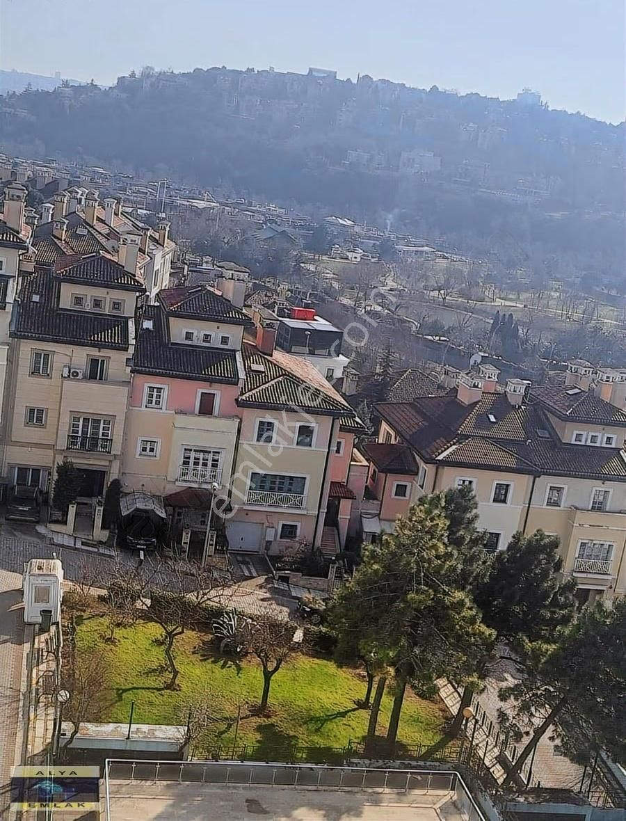 Bahçeşehir Beritlerlerde Manzaralı Kiralık 4+1 Daire - Görsel 13