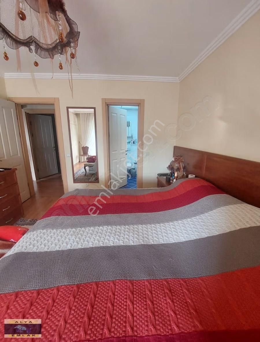 Bahçeşehir Beritlerlerde Manzaralı Kiralık 4+1 Daire - Görsel 25