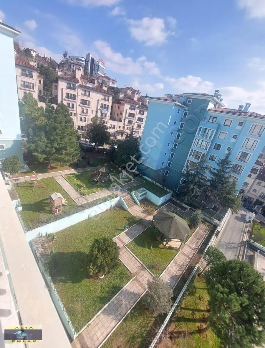 Bahçeşehir Beritlerlerde Manzaralı Kiralık 4+1 Daire