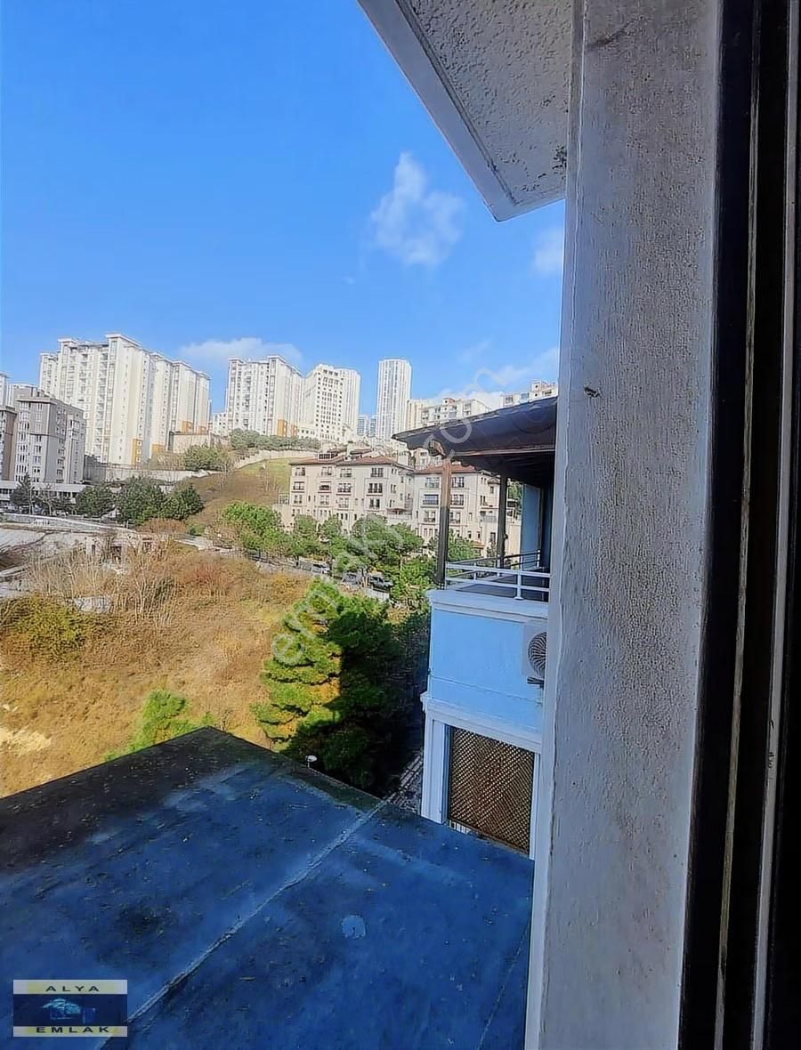 Bahçeşehir Beritlerlerde Manzaralı Kiralık 4+1 Daire - Görsel 23