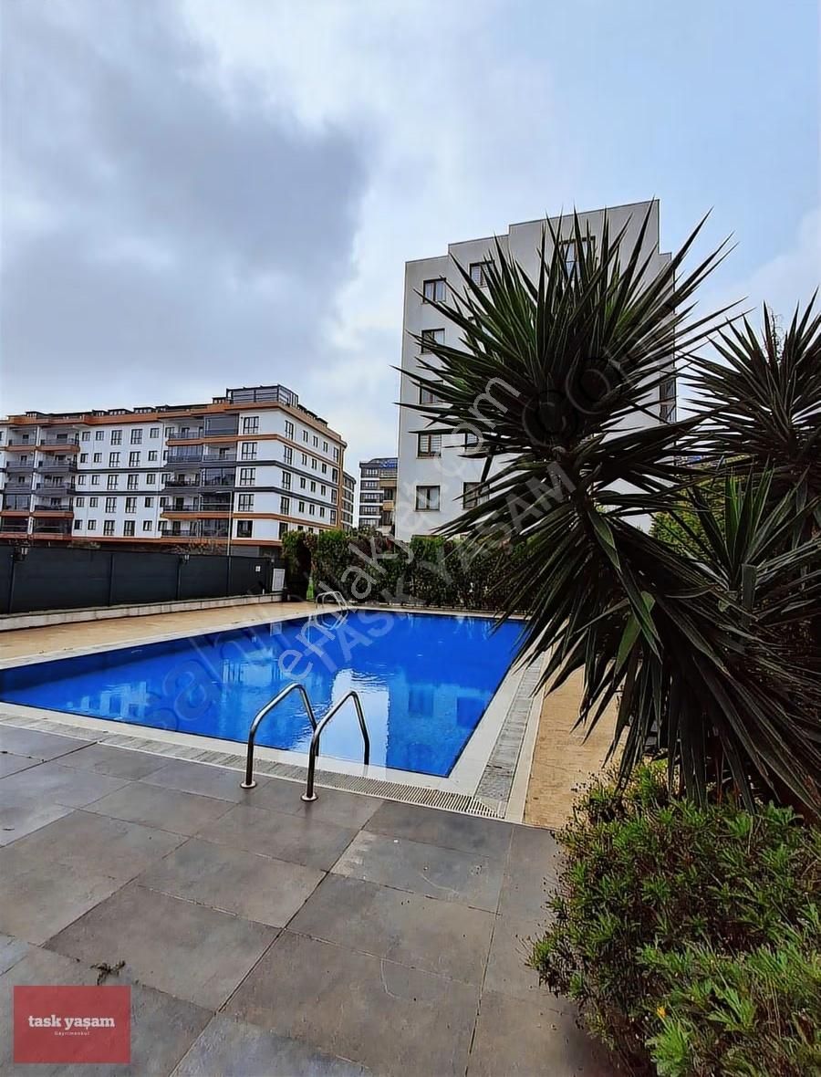 Tuzla Merkez Sahile 10 Dk | Havuzlu Güvenlikli 2+1 - Görsel 4