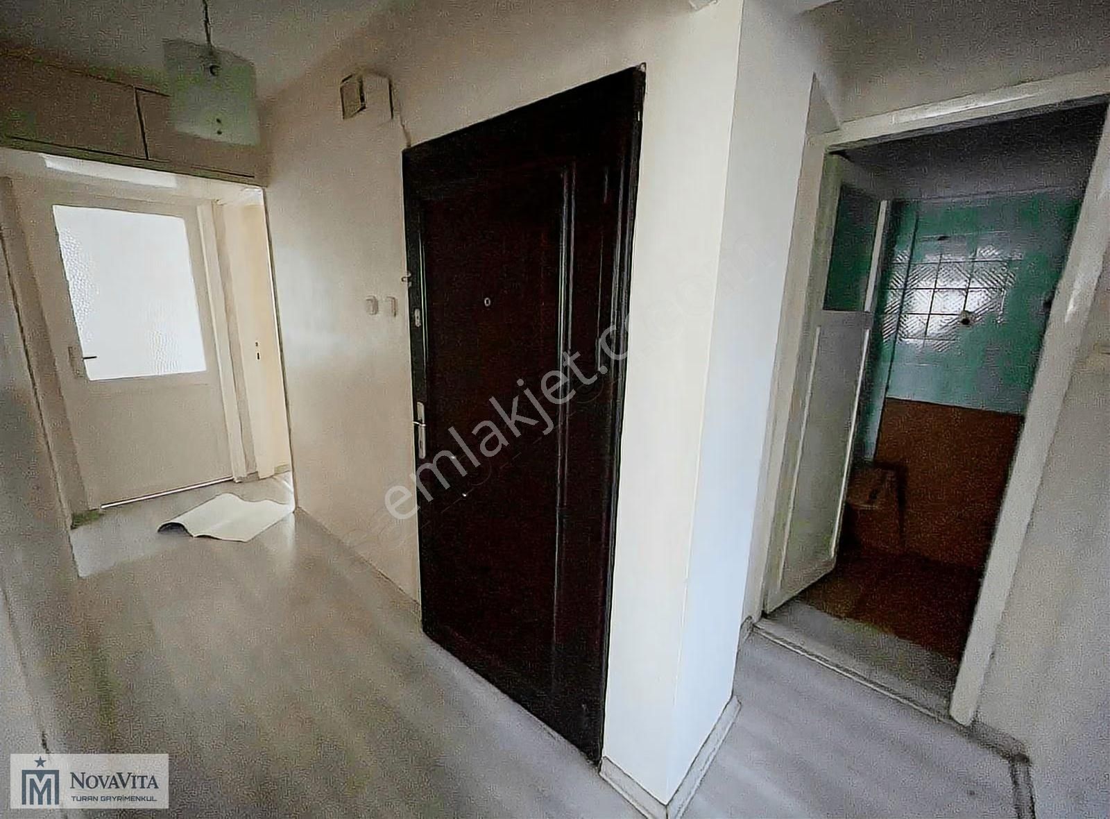 Balçova Şükrü Kanatlı Sokak Kiralık 3+1 Daire - Görsel 2
