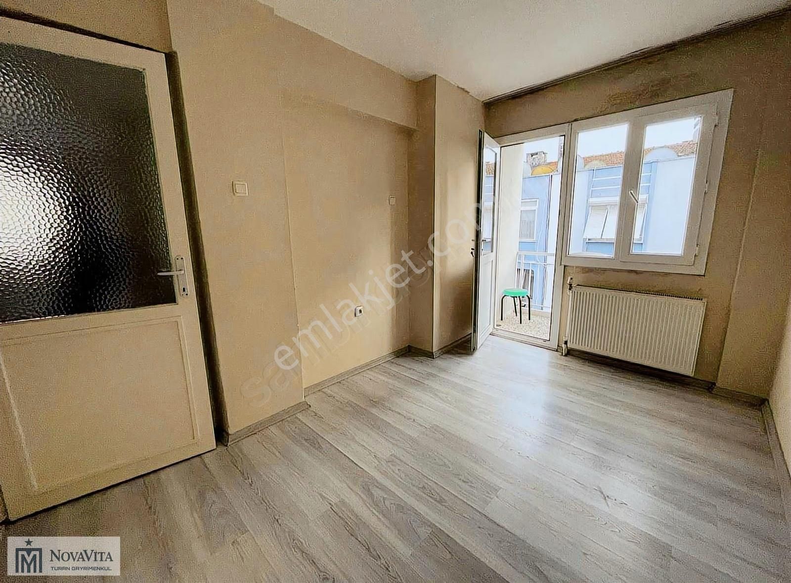 Balçova Şükrü Kanatlı Sokak Kiralık 3+1 Daire - Görsel 3
