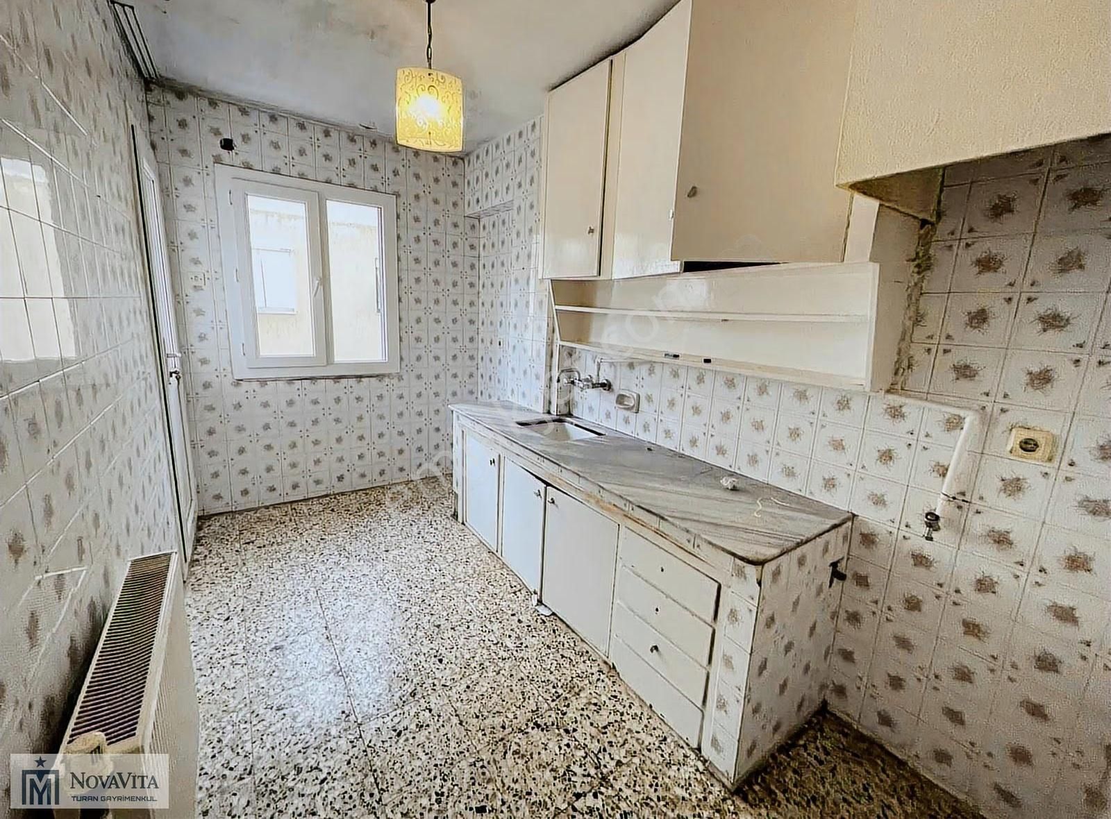 Balçova Şükrü Kanatlı Sokak Kiralık 3+1 Daire - Görsel 9