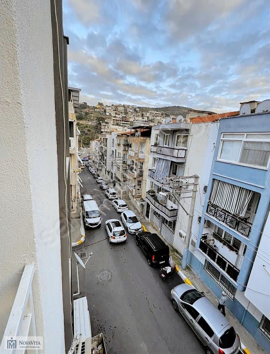 Balçova Şükrü Kanatlı Sokak Kiralık 3+1 Daire - Görsel 18