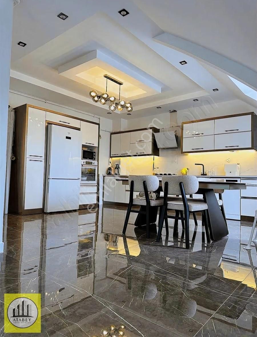 Atabey'den Yenişehir Yürüyüş Yolu Mevki 3.5+1 Müstakil Daire