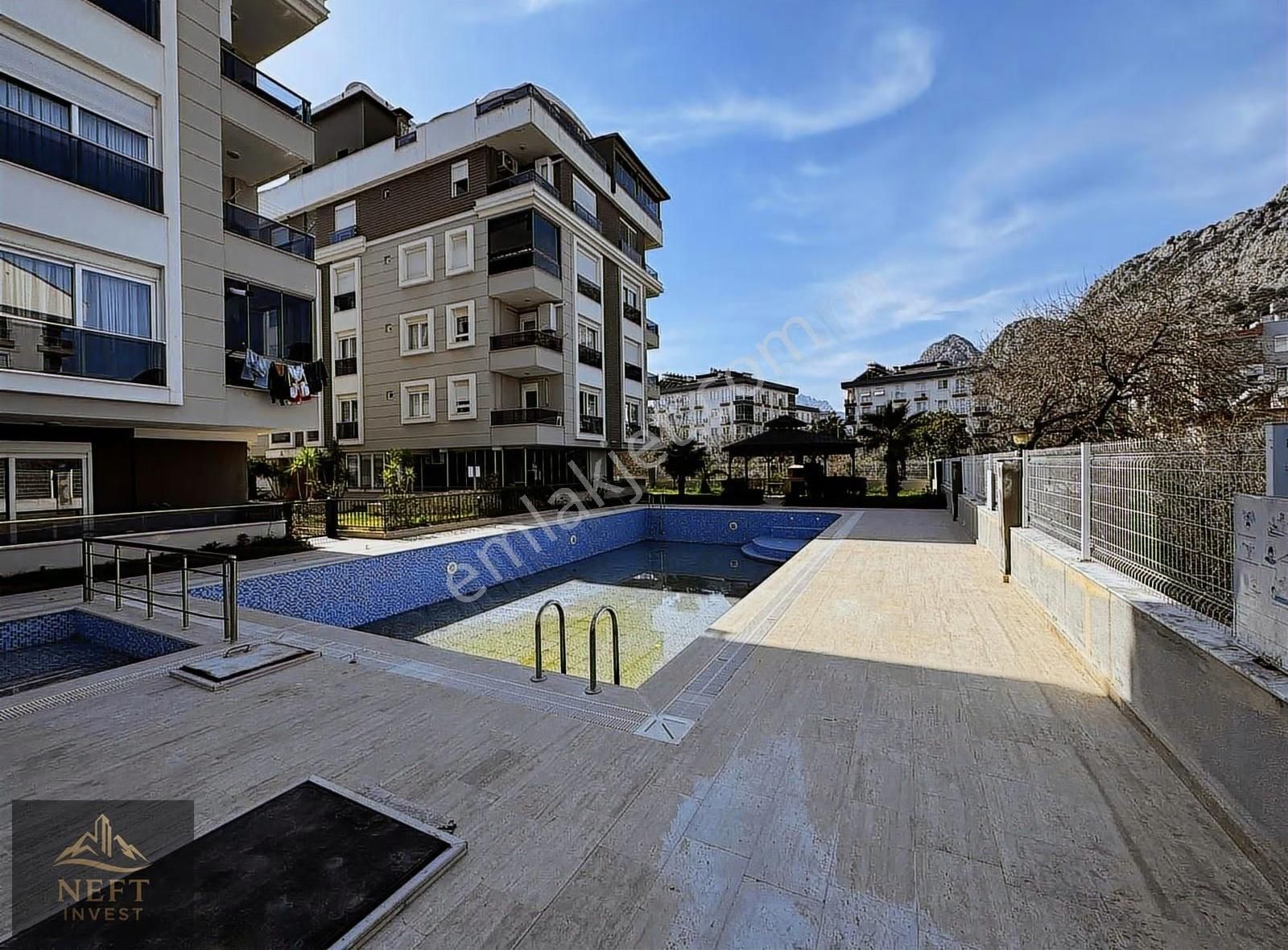 Antalya Konyaaltı Hurma Merkezde Satılık Geniş 1+1 Daire - Görsel 24