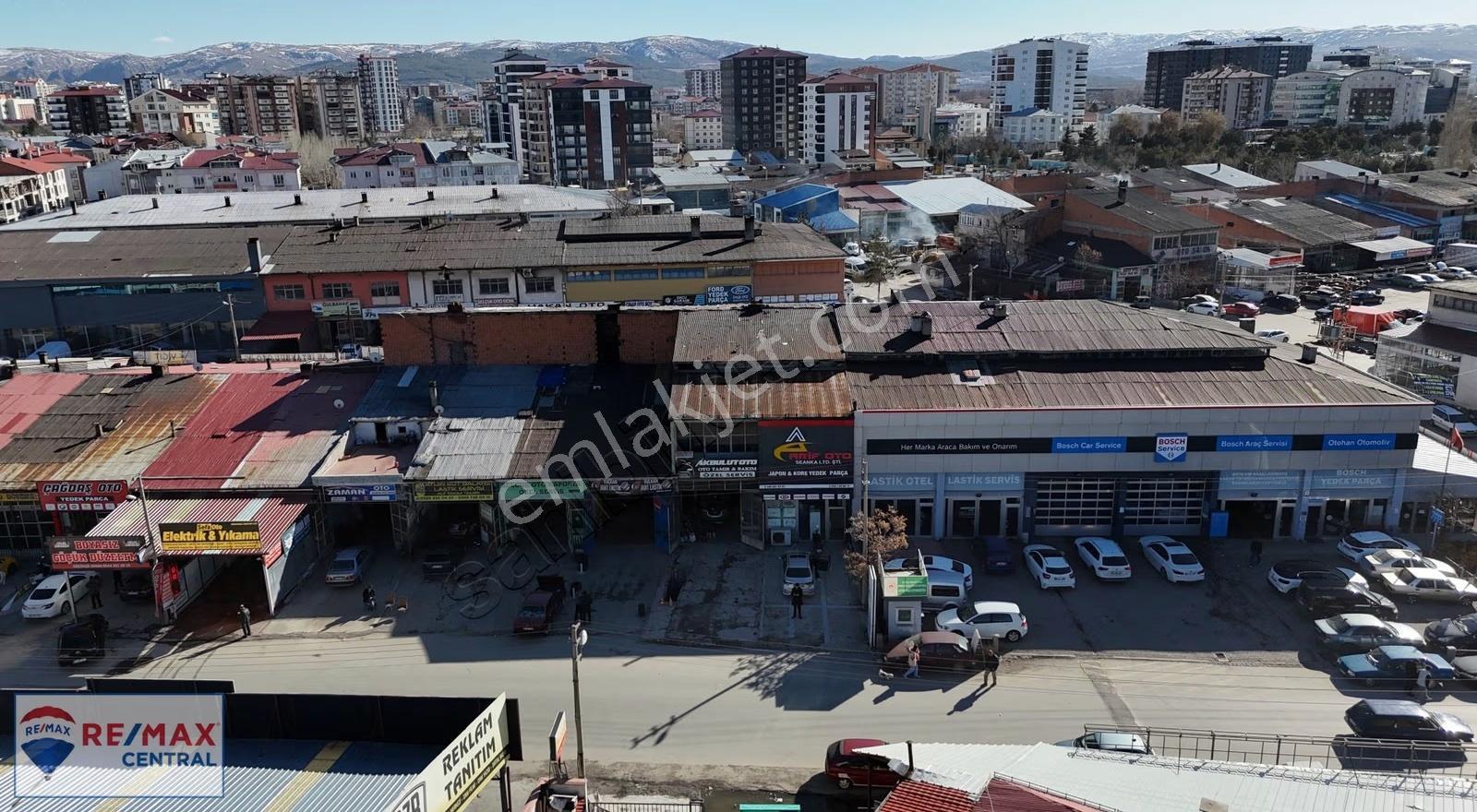 Remax Central'ata Sanayi Bölgesi Ana Yolda Mantıklı Dükkan