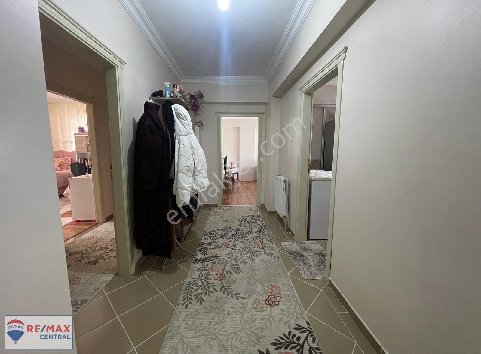 Re/max Central'dan Mehmet Akif Ersoy Mah'de 3+1-arakat-satılık - Görsel 3